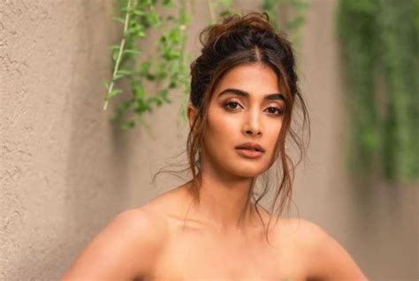 pooja hegde hot sex|POOJA HEGDE Nude